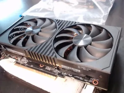 RX 7600 8GB Gpu