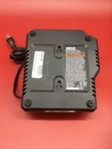 Skil 18V Battery & SC118 Charger photo 2