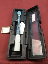 Icon 3/8" Drive Professional Ratcheting Torque Wrench photo 2