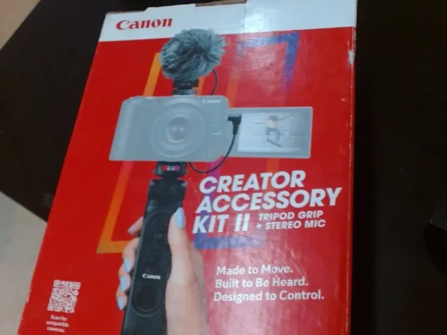 Canon Camera Accessory Kit 2