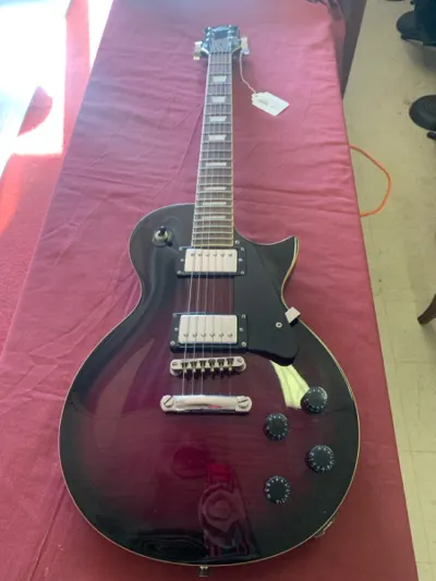 Electric Guitar Oscar Schmidt Model OE20