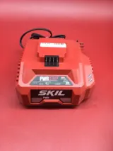 Skil Battery & SC118 Charger photo 1
