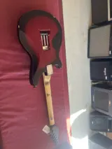 Rogue Electric Guitar photo 2