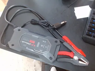 Schumacher SL1668 Jump Starter