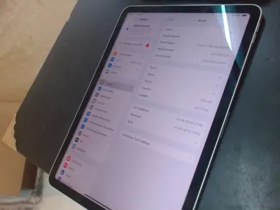 Apple iPad Air A2316 256GB Tablet