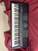 Yamaha Keyboard PSR-E463 photo 1