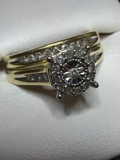 Lady's Diamond Wedding Set 13 Diamonds .13 Carat T.W. 10K Yellow Gol