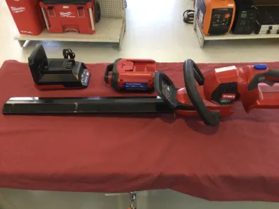 Toro Hedge Trimmer 51840 with Battery Charger Used
